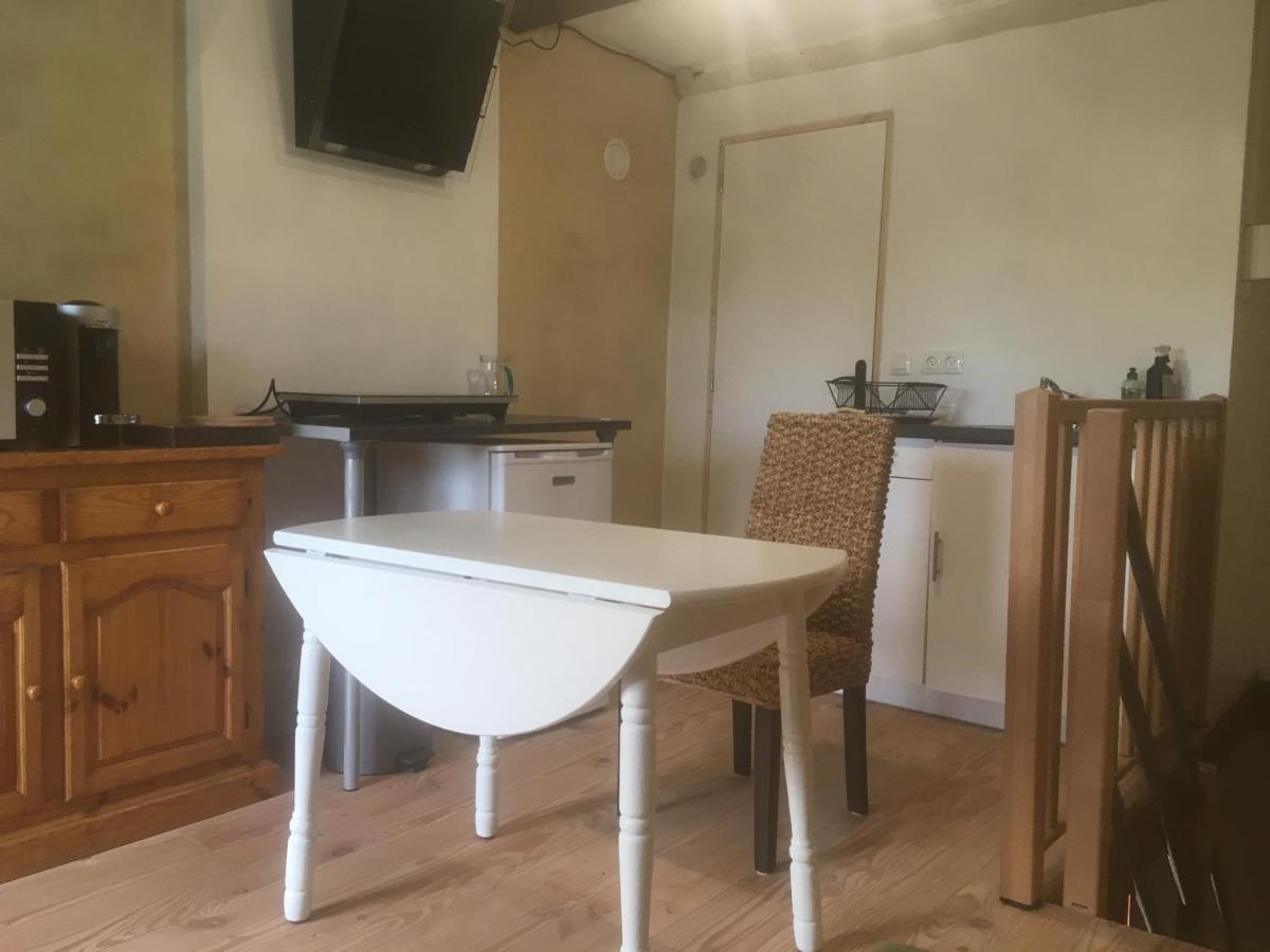 L Entredeux Apartment Saint-Viaud Luaran gambar