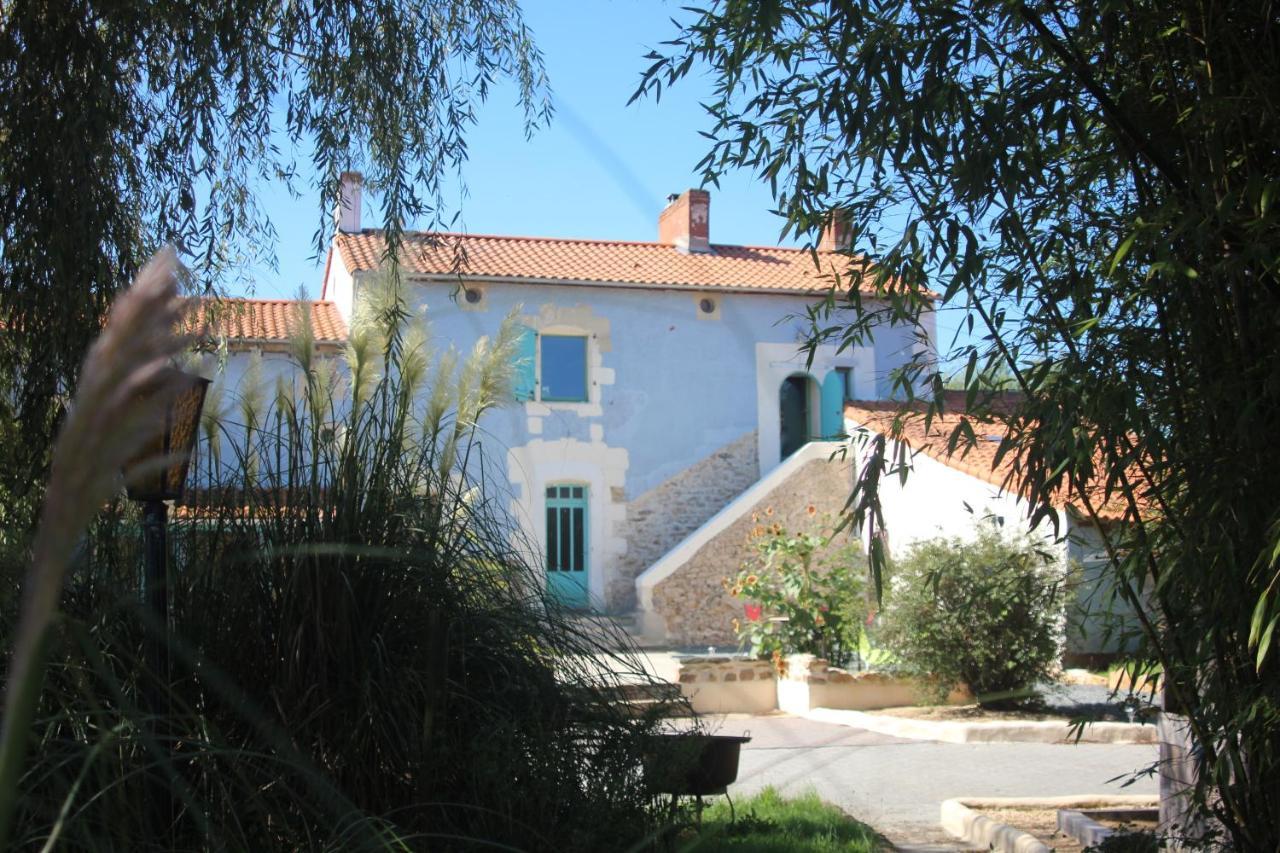 L Entredeux Apartment Saint-Viaud Luaran gambar